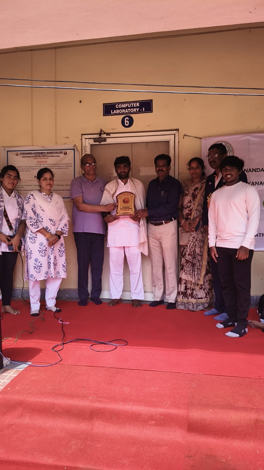 Award and recognition display